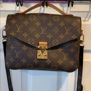 Louis Vuitton pouchette Métis